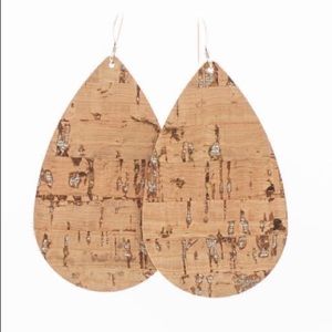 BRAND NEW Nickel & Suede Silver Cork Teardrop Earrings, Size Small